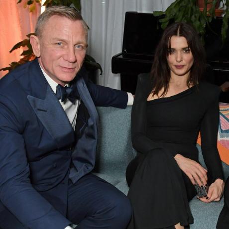 londýn, Anglie říjen 16 l do r daniel craig, rachel weisz a barbara brokolice se účastní filmového festivalu bfi london závěrečná noční párty pro skleněná cibule a knives out mystery at 180 the strand 16. října 2022 v Londýně, Anglie photo by david m benettdave benettgetty images for netflix