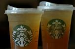 Starbucks zavádí poplatek za 5p do všech obchodů v Británii - opakovaně použitelný pohárový program