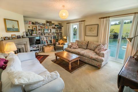 Otter Cottage - Falmouth - Cornwall - salonek - Savills