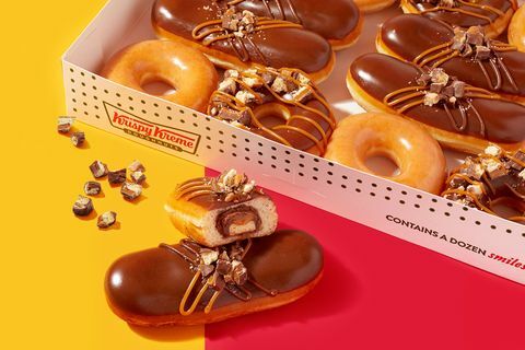 krispy kreme twix karamelové tyčinkové koblihy