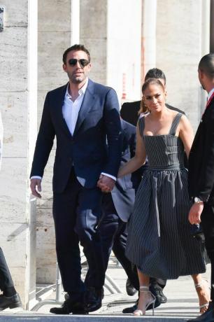 Jennifer Lopez a Ben Affleck dnes na filmovém festivalu v Benátkách