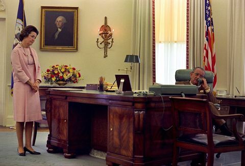 Johnsonův stůl v oválné kanceláři Bílého domu