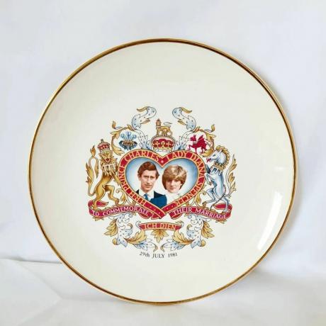 Vintage princezna Diana a královský svatební talíř prince Charlese