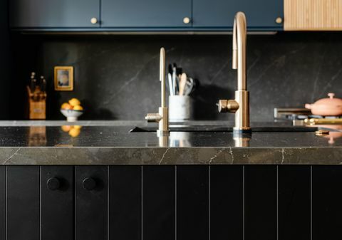 pult a backsplash