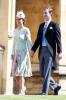 Těhotná Pippa Middleton dorazí na královskou svatbu v květinové zelené a růžové šaty
