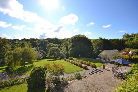 The Old Rectory - Helston - Cornwall - zahrada - OnTheMarket.com