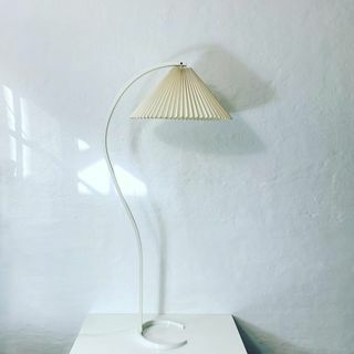 Vintage stojací lampa