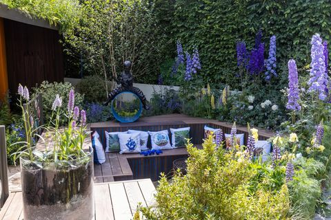 výstava květin chelsea 2022 nová modrá peter garden discovery earth od návrhářky Juliet sargeant
