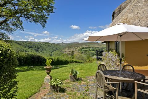 historická chata na prodej v národním parku dartmoor