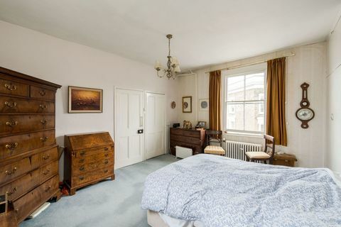 26 Chalcot Crescent - Primrose Hill - Paddington 2 - nemovitost - ložnice - Savills