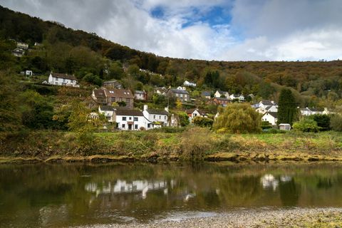 Riverside vesnice Llandogo na řece Wye v údolí Wye AONB poblíž Tintern, Wales