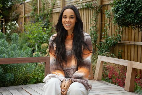 Rochelle humes interiérový designér na snímku ukazuje rochelle humes