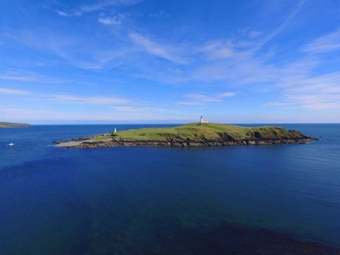 Pohled na malý ostrov Ross - Galbraith