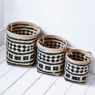 Černá tkané bambusové vzorované košíky sada tří
