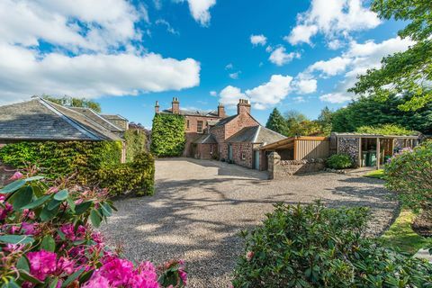 Dům Delford na prodej v malebné vesničce Kinnaird, Perthshire