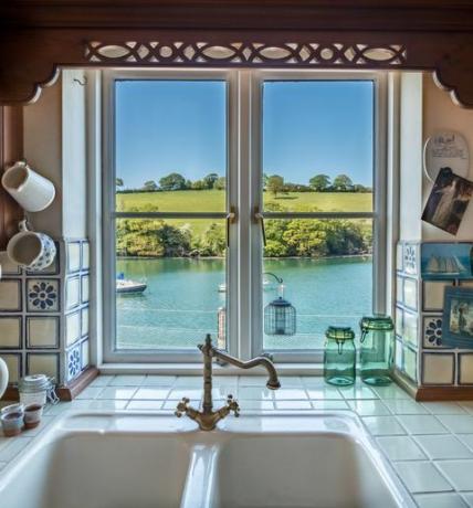 Otter Cottage - Falmouth - Cornwall - okno - Savills