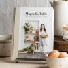Joanna získává novou kuchařku 'Tabulka Magnolia: Svazek 2' přichází s dárkovou kartou 10 $