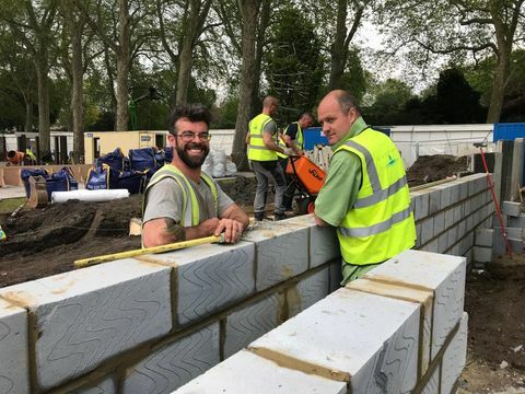 Chelsea Flower Show 2019: Vítejte v zahradách Yorkshire začíná stavět