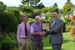Zahrada Doncaster Stuart Grindle vyhrává nejlepší britský trávník 2017