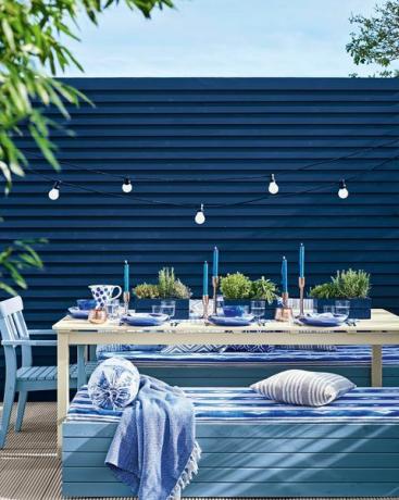 Cuprinol-alfresco-garden-dining-blue