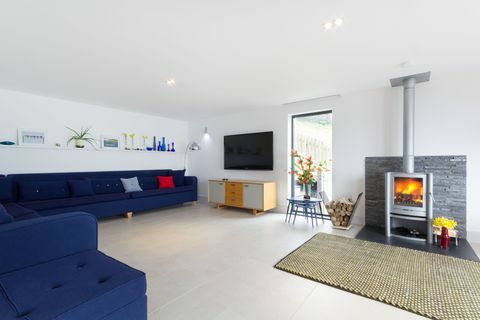 180 stupňů Blue - Cornwall - obývací pokoj - Savills