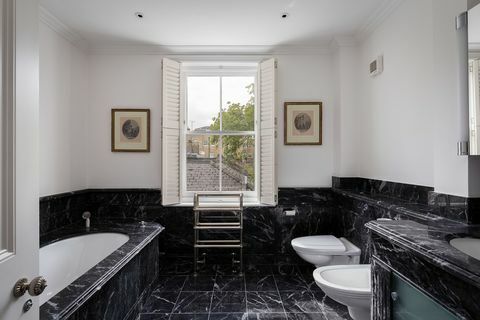 47 Hornton Street - Campden House - Kensington - koupelna - Russell Simpson
