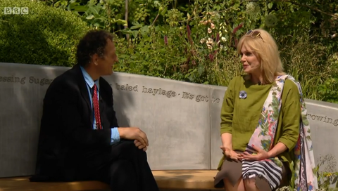 BBC RHS Chelsea Flower Show: Monty Don mluví s Joannou Lumleyovou