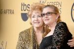 Debbie Reynolds a rodina Carrie Fisherové plánují společnou pohřební službu
