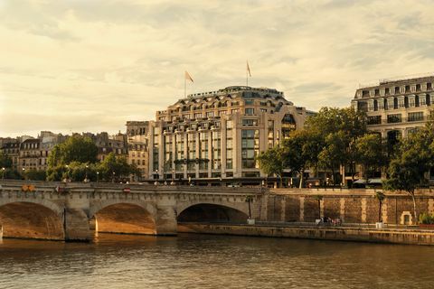 hotel cheval blanc paříž, řeka pont neuf seine