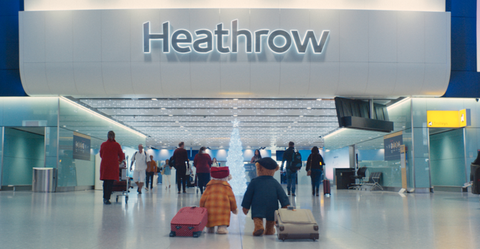 Vánoční reklama na letiště Heathrow