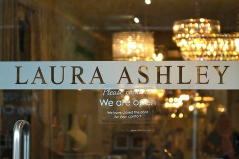 Laura Ashley se stala první obětí maloobchodu na pandemii koronavirů