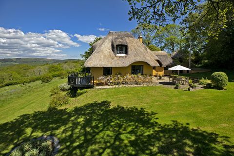 historická chata na prodej v národním parku dartmoor