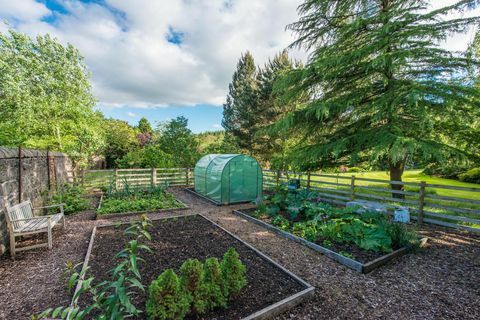 Dům Delford na prodej v malebné vesničce Kinnaird, Perthshire