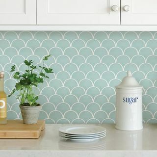 Wallpops Mint Shell Peel a Stick Backsplash dlaždice 