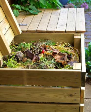jak vyrobit kompostovací nádoby ze dřeva na zeleninový kuchyňský a zahradní odpad
