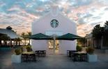 Starbucks otevřel svůj vůbec první obchod Turks & Caicos na Grand Turku