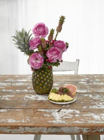 trpasličí ananasový aranžování květin