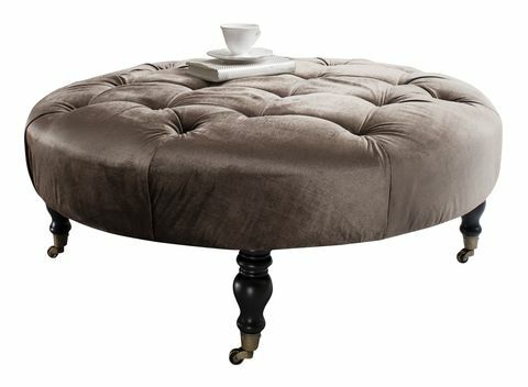 Chalon Footstool ze společnosti Wayfair.co.uk