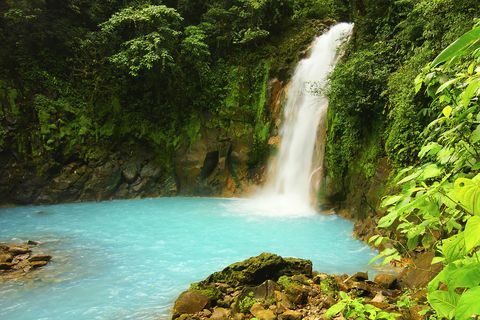 Vodopád na RIo Celeste v Kostarice