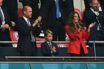 Jak Kate Middleton používá módu k přípravě George na krále