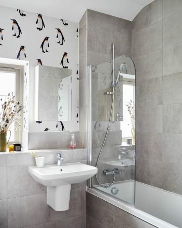 výrazné odstíny nápadné vzory rodinné kouzlo a charakter cheshire novostavba kuchyně obývací pokoj chodba ložnice moderní scandi koupelna tapeta