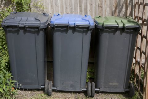 Domácí odpadkové koše rozdělující obecně